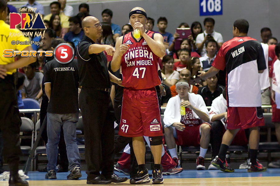 05192013_pba-05192013-alaska-ginebra_0042.1