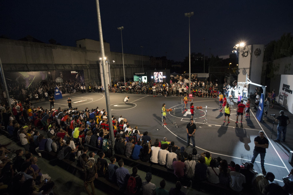Madrid's basketball community puts the newly refurbished Lavapies court to good use.