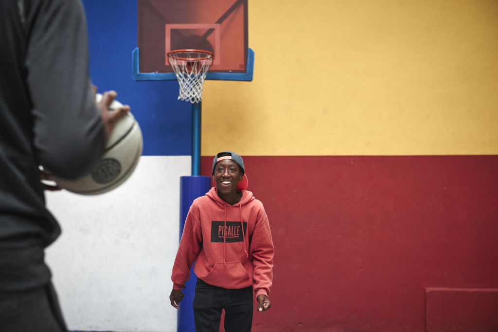 Ibrahim Traoré plays a game of one-on-one with his idol on his neighborhood court.