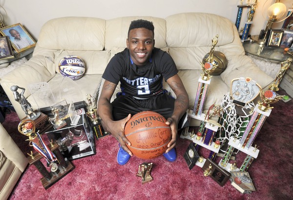 VIDEO: 5’6 HS Phenom Aquille Carr is seriously ballin.